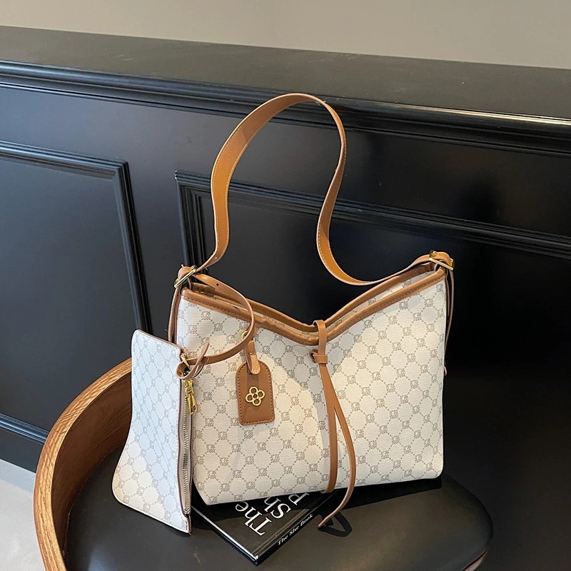 【超お得1つ買うと10個もらえる】メガ割ショルダーバッグ 大容量バッグ 女性 夏 新作 カジュアル シングルショルダー クロスボディ バッグ 通勤 通学 トートバッグ