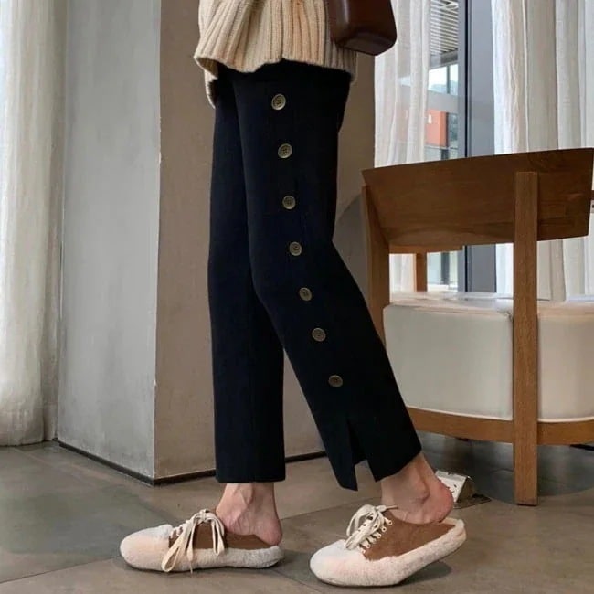 ニットパンツ レディース ワイドパンツ 九分丈 ストレートパンツ 秋冬 ズボン ニット 厚手 おしゃれ 飾りボタン 9分丈パンツ ニットワイドパンツ イージーパンツ 黒 スリット入り ボトムス今日は3