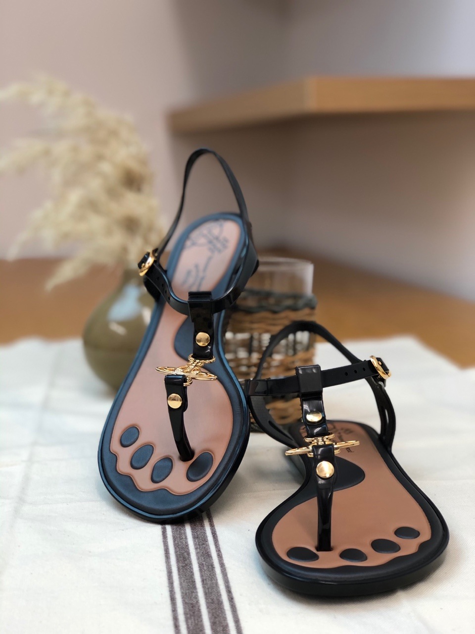 ヴィヴィアン ウェストウッド X メリッサ ソーラー オーブ サンダル ブラック melissa sandal black