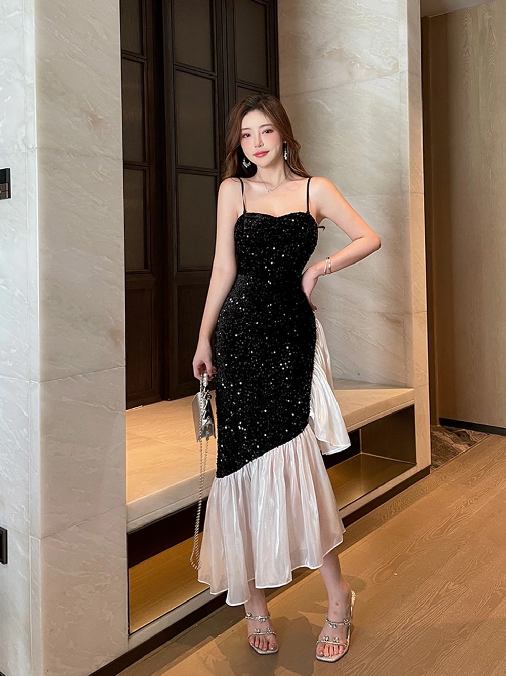 フレンチエレガントレディのスパンコールドレススリムフィットお尻カバーブサスペンダードレス秋 ドレス