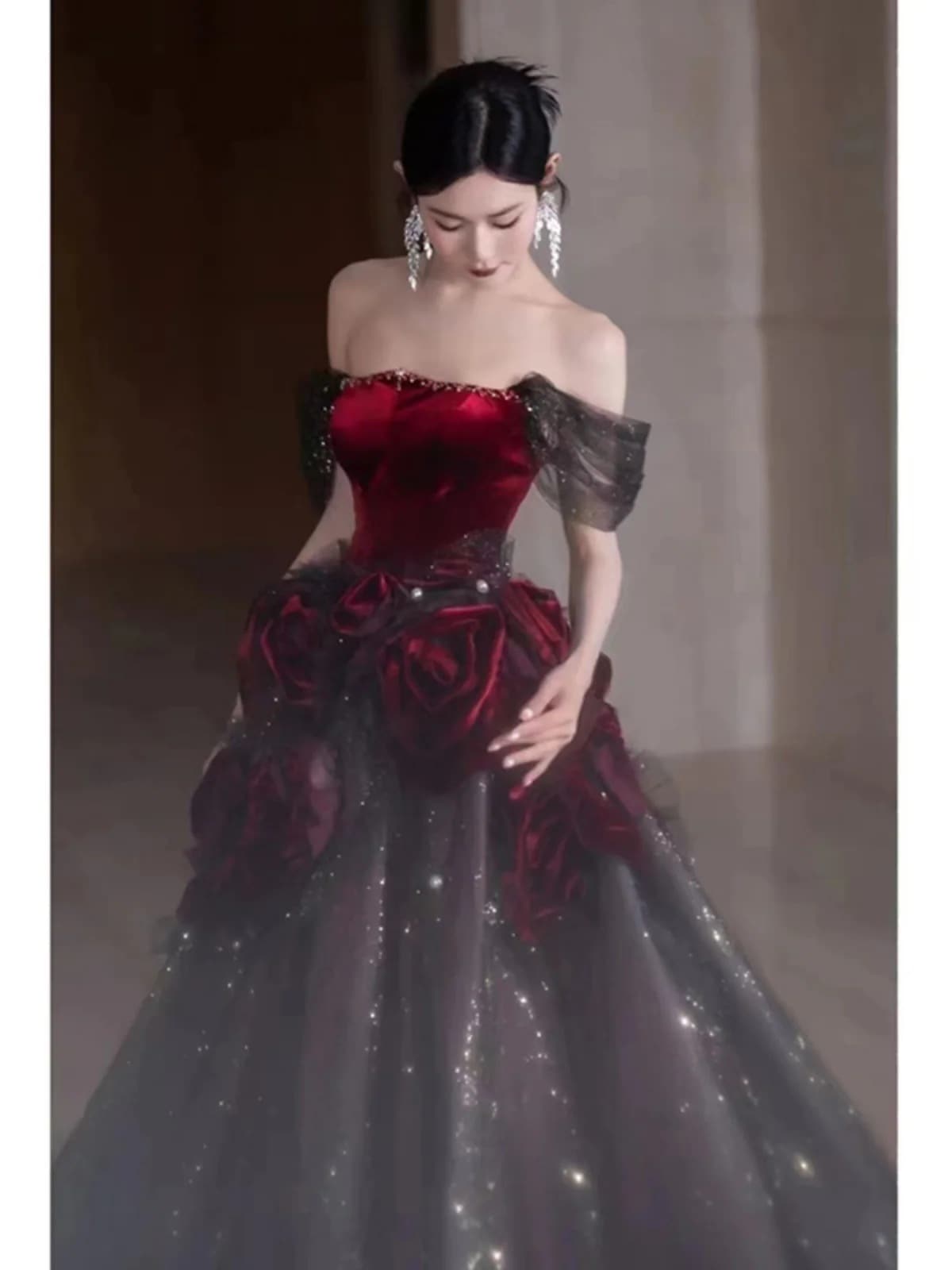 ウェア花嫁のワンショルダーブエレガントレッド結婚式ドレス女性プリンセス婚約