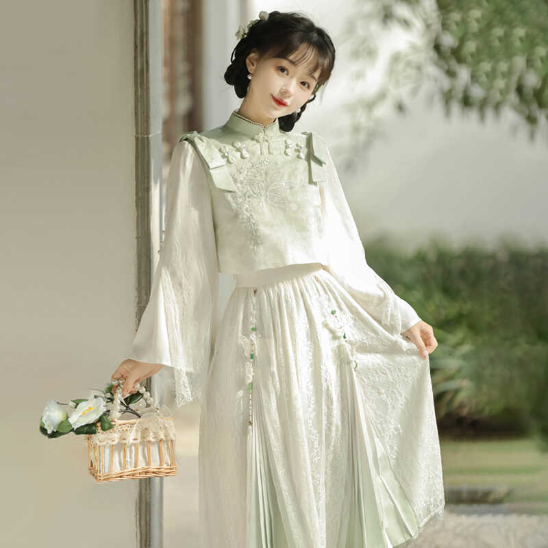 送 料 無 料正規品デザイン引緑新韓国元素改良服上着半スカートセット