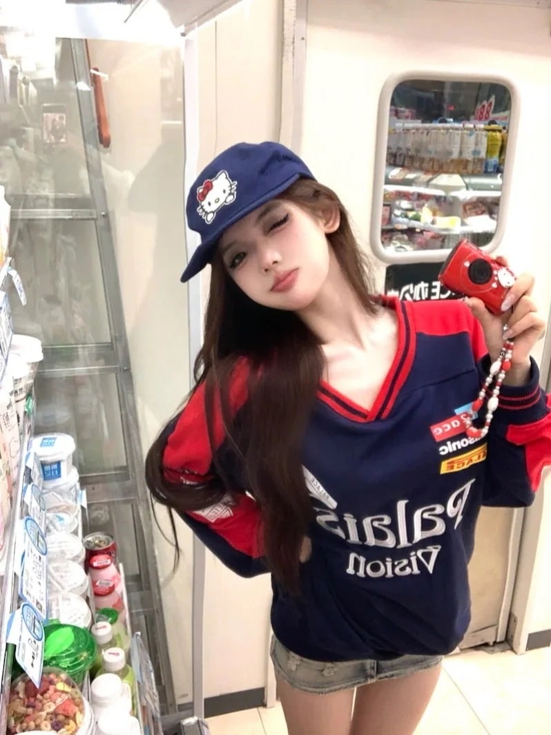 2026秋冬トレンドVネックトップス長袖かわいいK-POPTロング白レディース韓国風ロゴ衣ルーズゆったりカジュアルおしゃれサイズスリーブシルエットファッションサイドシャ