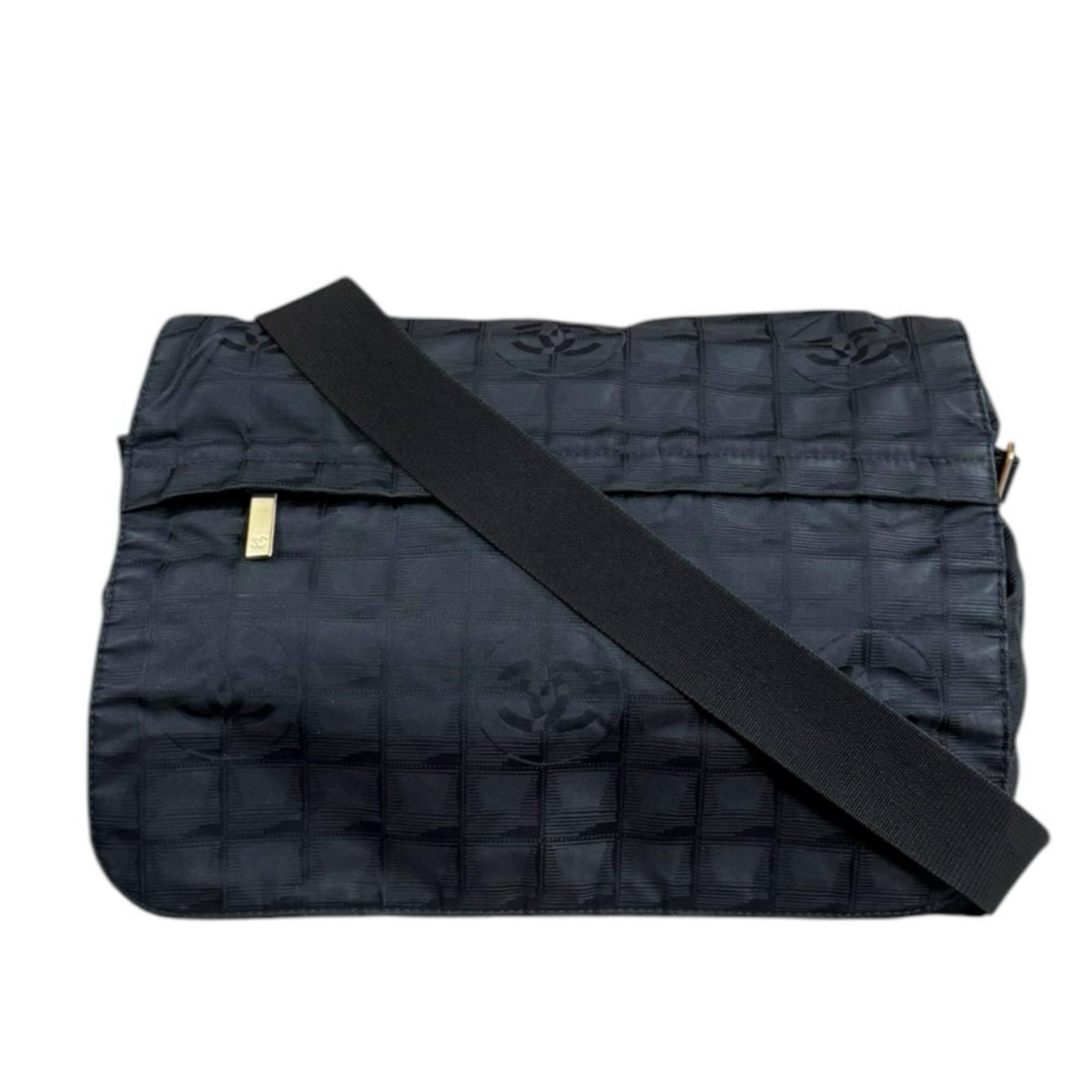 シャネル ニュートラベル ショルダーバッグ ナイロンジャガード A29348 ブラック CHANEL 中古