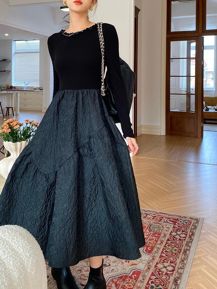 フレンチセレブヘップバーン風小柄黒ワンピースジャガードボトムワンピース秋冬薄手長袖ニットワンピース