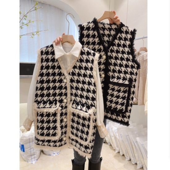 【取寄：納期2週間】チェック柄ベスト レディース ベスト 千鳥格子柄 ノースリーブ Ｖネック ニットベスト パールボタン カジュアル お出掛け おしゃれ きれいめ ミディ丈 ポケット 重ね着