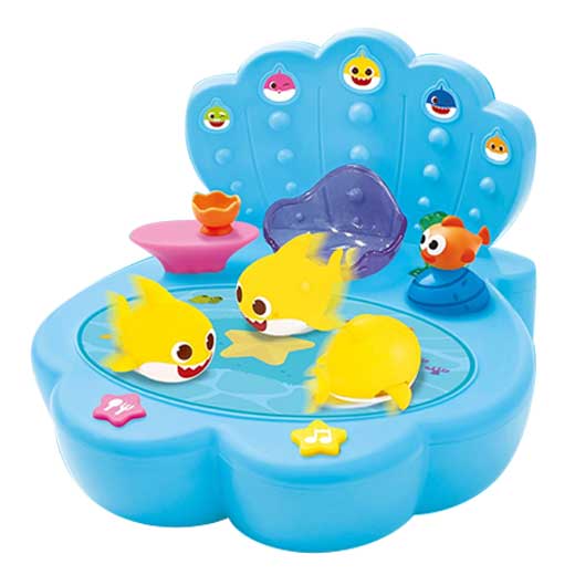 Sea playground that dances round and round