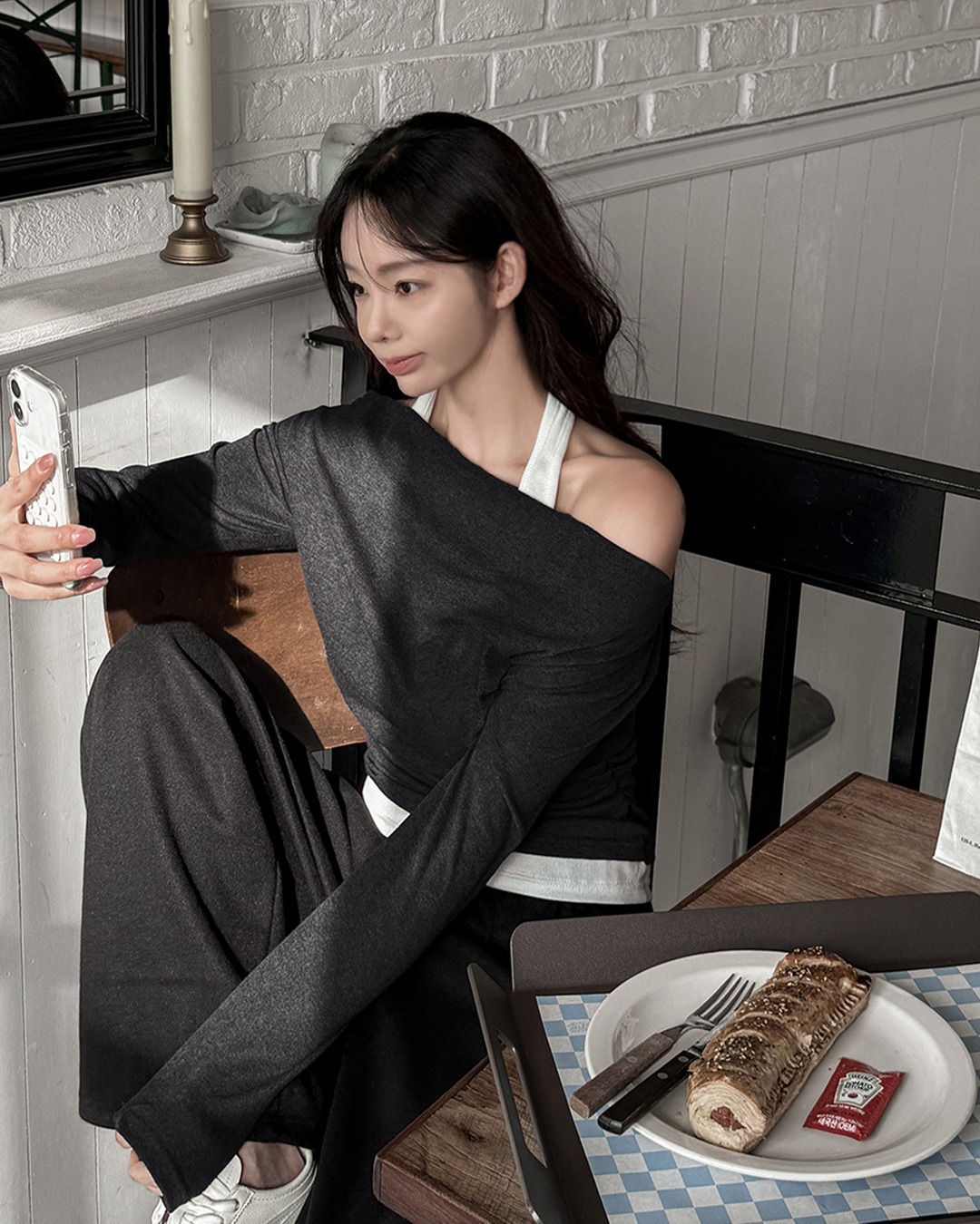 ロンズルホルターネックTシャツ韓国ファッション レディース