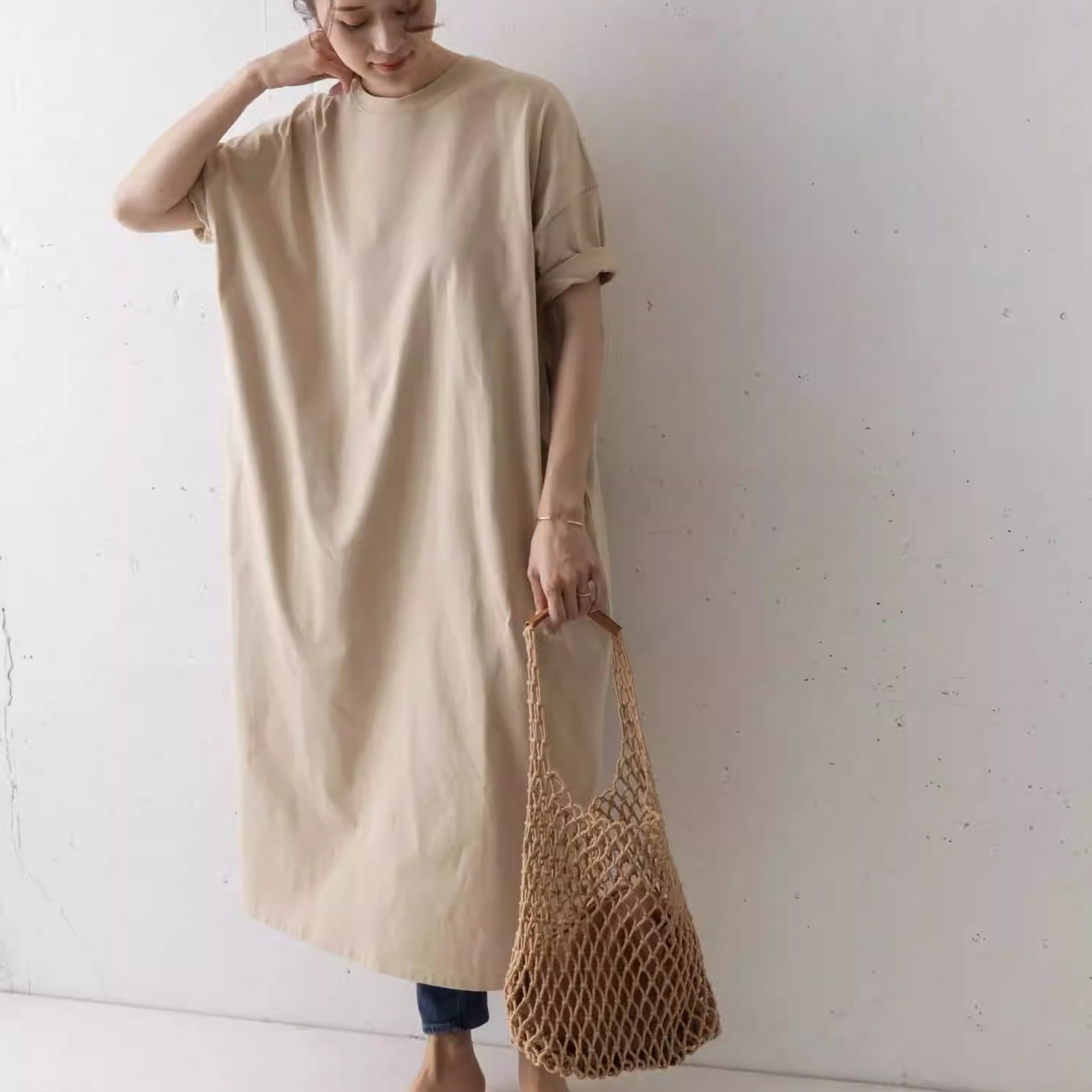 ワンピース ミモレ丈ワンピース Tシャツワンピース 半袖 クルーネック サイドスリット ミモレ丈 かわいい 大人可愛い きれいめ シンプル 上品 おしゃれ カジュアル こなれ感 個性的 主役級 存在感