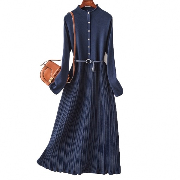 【大人可愛い】 シンプル 無地 膝下丈 ハーフネック 切り替え ボタン ニットワンピース