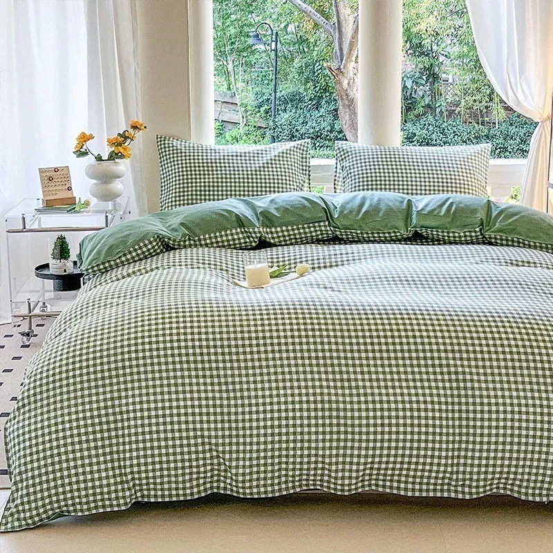 今の流行小さな新鮮なベッドシーツと掛け布団カバーの4点セット独身学生寮用漫画寝具3点セットと