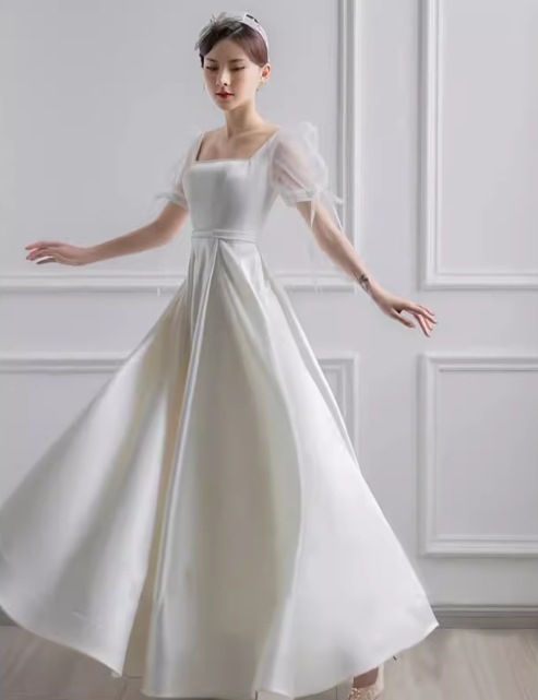 ドレス ワンピース ウェディング パーティー 結婚式 披露宴 半袖 パフスリーブ スクエアネック Aライン ハイウエスト 可愛い シンプル 清楚 無地 光沢感 シーズンレス XS 2XL S M L