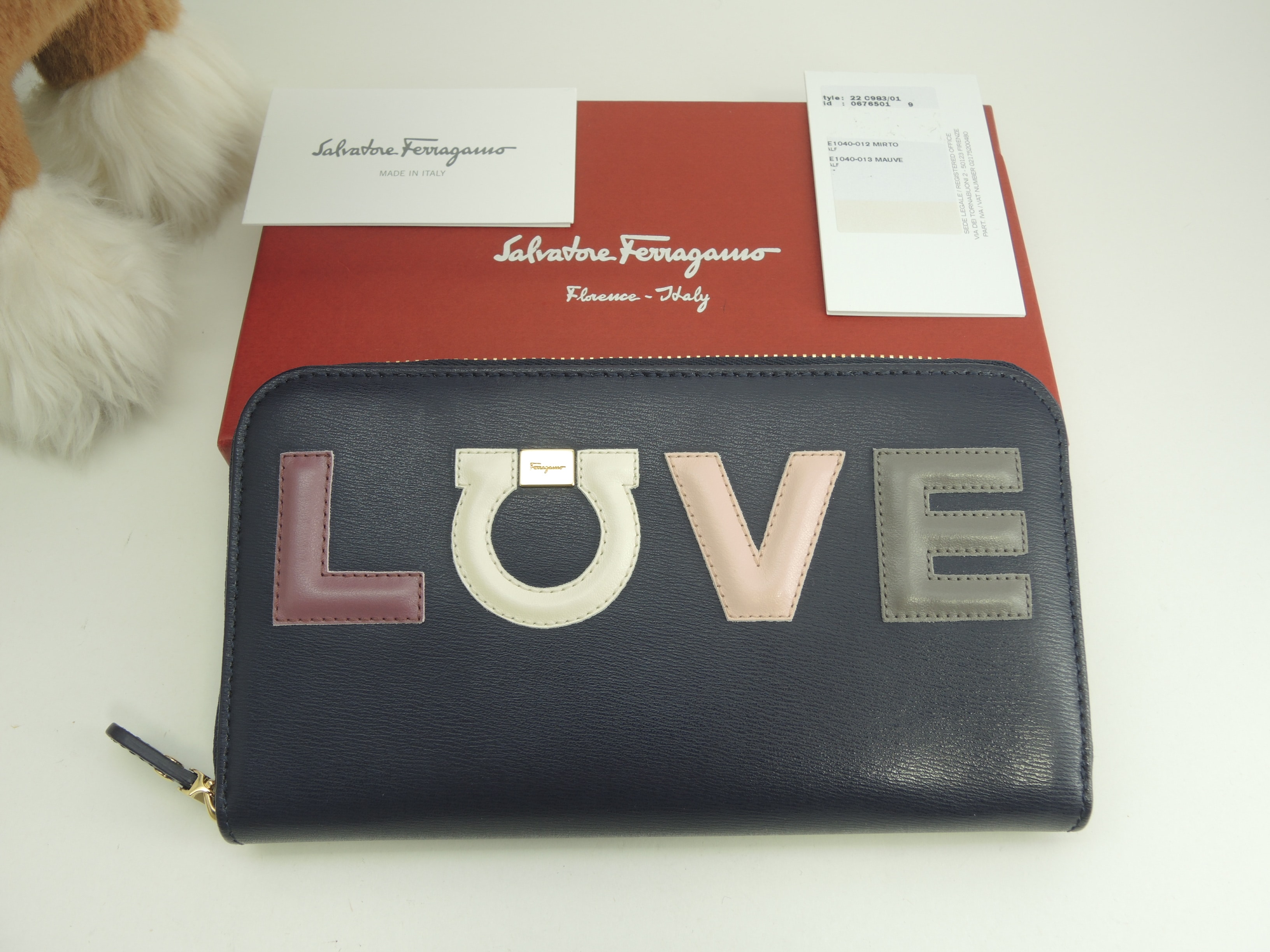 未使用 Salvatore Ferragamo サルヴァトーレ フェラガモ◆スエード パンプス ６．５ C 未使用 サルヴァトーレ フェラガモ Salvatore Ferragamo レザ 未使用品