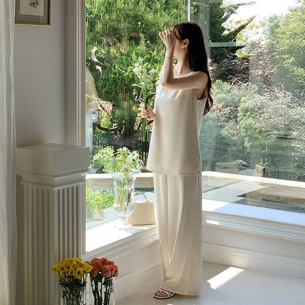 ラビネ サテン ノースリーブ ブラウス＆バンディング パンツ セット st2823