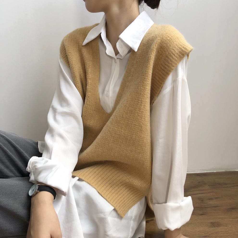 トップス ベスト ニットベスト 深Vネック プルオーバー ショート丈 フィッシュテール かわいい 大人可愛い きれいめ シンプル 上品 おしゃれ かっこいい カジュアル こなれ感 個性的 主役級