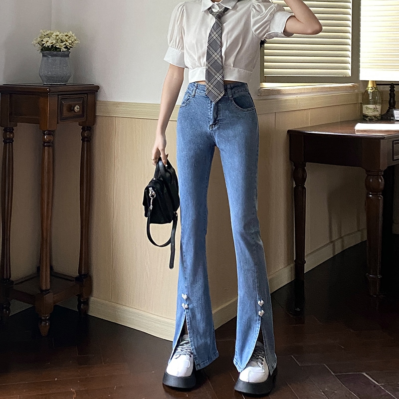 デニムフレアパンツ ボトムス パンツ デニムパンツ ロング ロング丈 フレア セミフレア スリット ハイウエスト デニム かわいい 大人可愛い きれいめ シンプル カジュアル 大人 上品 おしゃれ