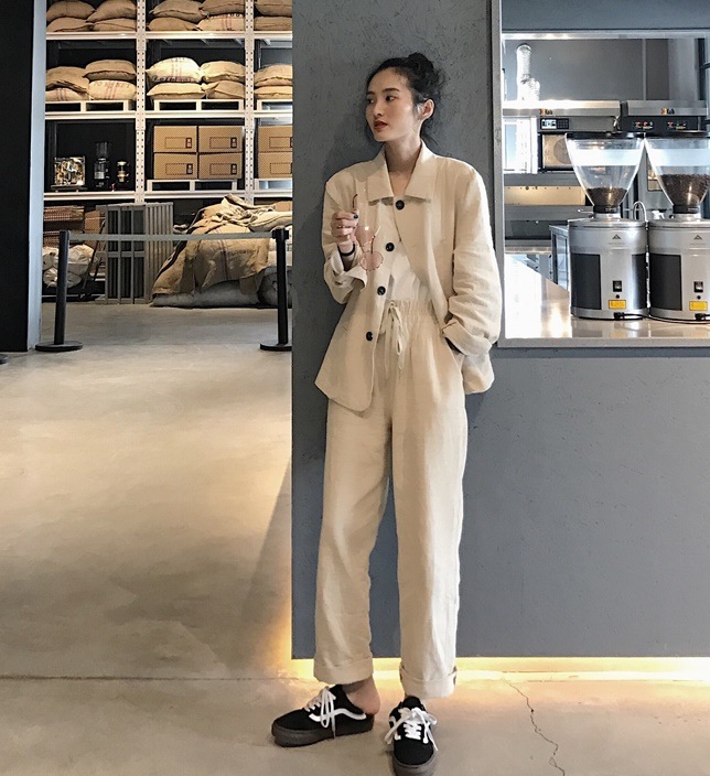 安いそれに目立つ ゆる オーバーサイズ 長袖 冬 秋 秋冬 上下セット レディース スーツ パンツ アウター ジャケット ツーピース セットアップ ビッグシルエット 韓国 モード 楽ちん 大きいサイズ ゆったり セットアップ カラー ホワイト Qualitygb Do