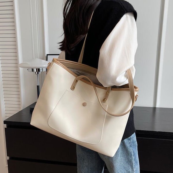 A4 収納可 大容量 プラダ ビジネス 白タグ トートバッグ ハンド