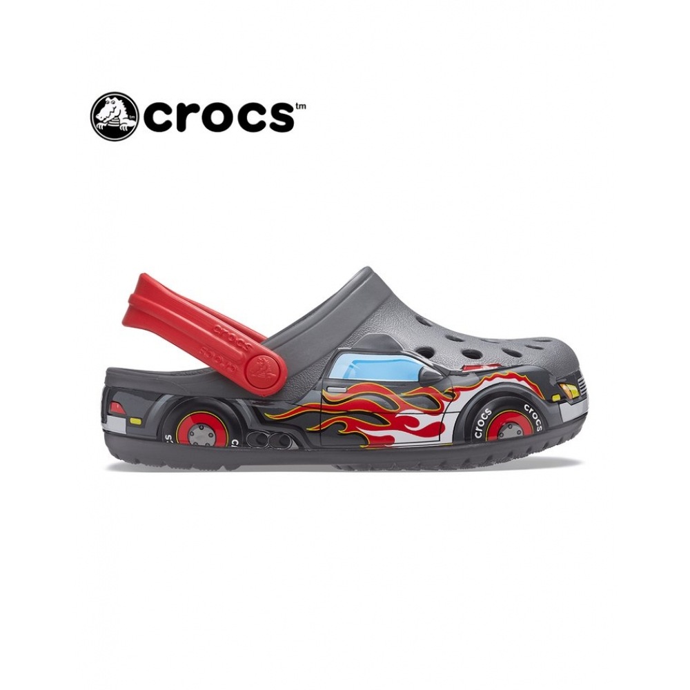 A クロックスサンダル 207074-0DA 8,334円