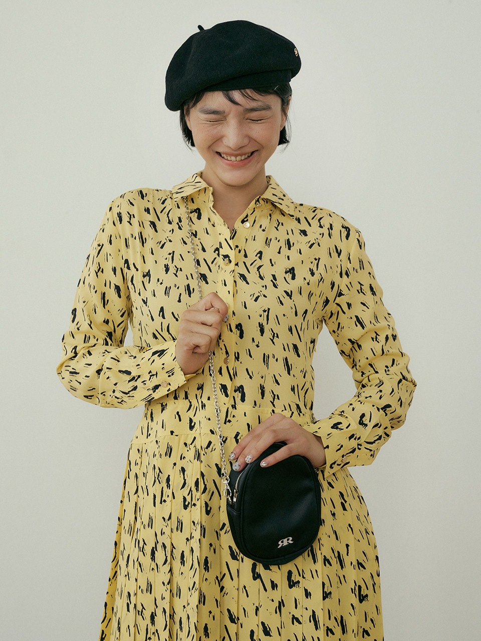 レオルグレオルグエッグバッグブラック