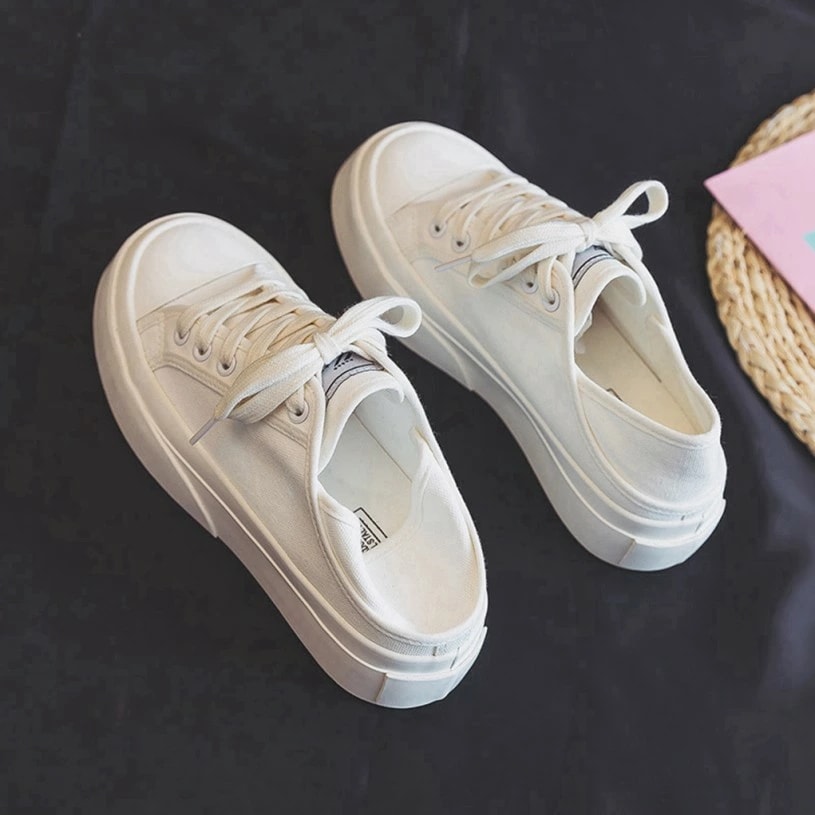 クーポン キャンバスベーシックスリッポン レディース 靴 シューズ スリッポン スニーカー キャンバス ぺたんこ 秋 白 黒 キャンバス 無地 フラットソール シンプル おしゃれ レースアップ デッキ