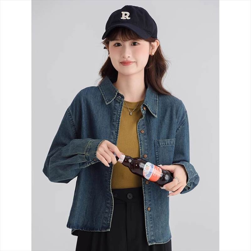 アウター トップス レディース デニムシャツジャケット 羽織り 長袖 襟付き 前開き ボタン ポケット 大人可愛い シンプル カジュアル ベーシック 上品 おしゃれ お洒落 かっこいい 大人女子 ラフ