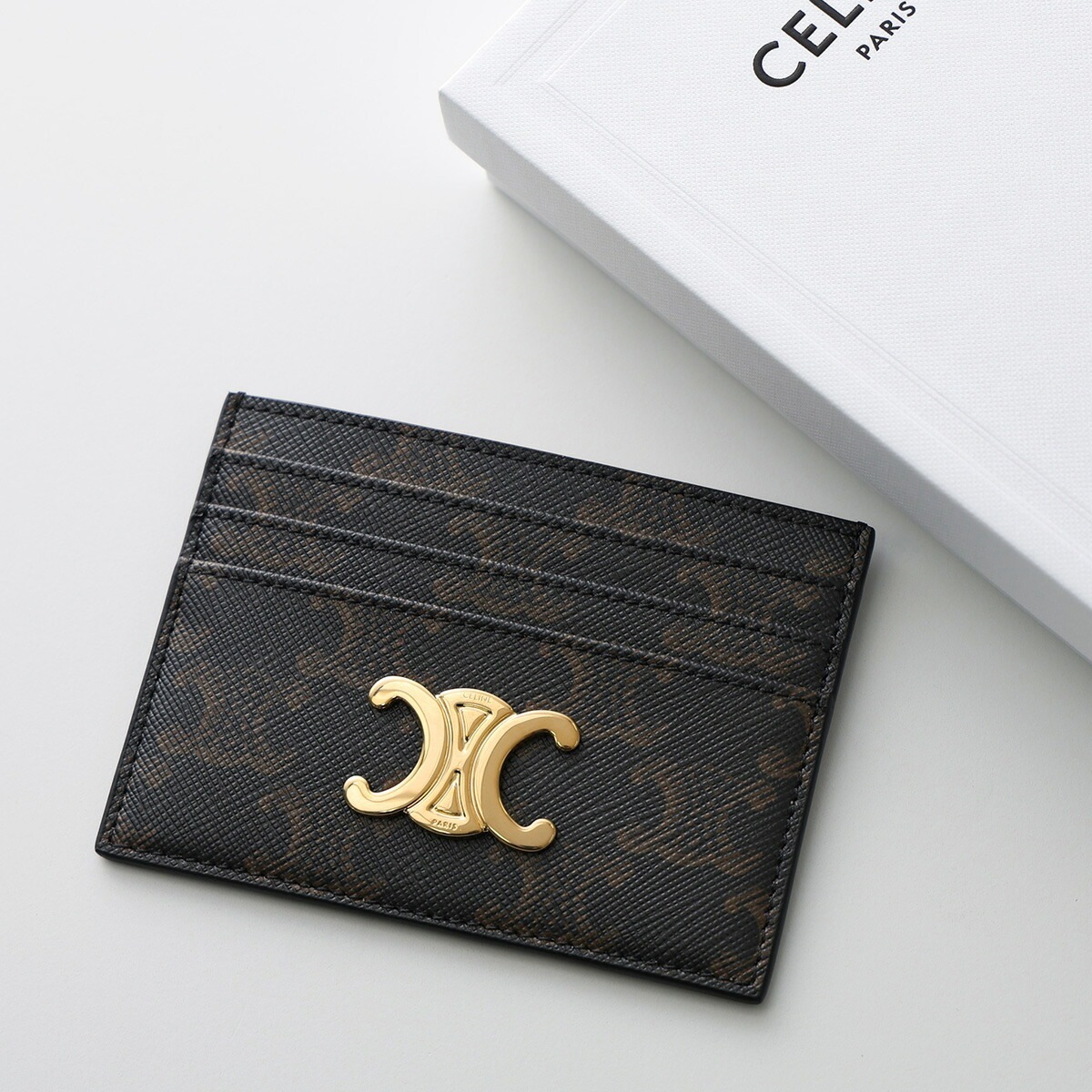 CELINE セリーヌ カードケース 10L832CQH.04LU TRIOMPHE レディース モノグラム レザー パスケース 定期入れ トリオンフメタル ロゴ TAN