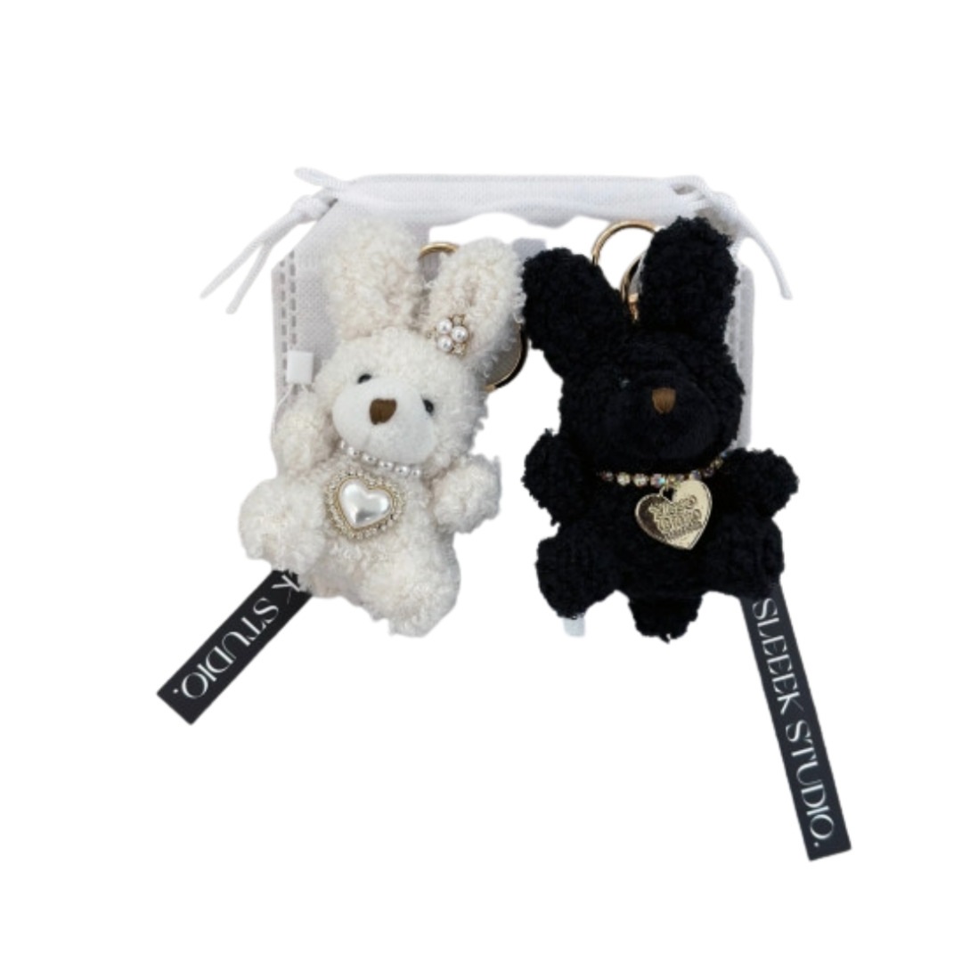 【Sleek Studio】Curly black bunny, white bunny keyring key chain