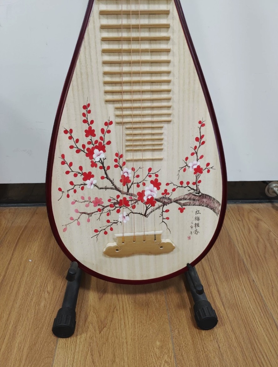 琵琶 紅梅図を描く 中国弦楽器