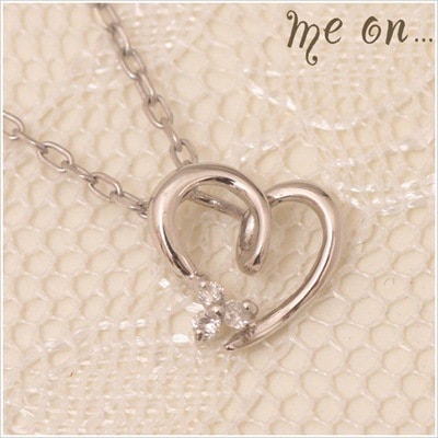 me on... K10ホワイトゴールド 10金 手書き風オープンハートのダイヤモンドネックレス お届けまで２３週間程度ラフなラインが女性らしさを引き立てます
