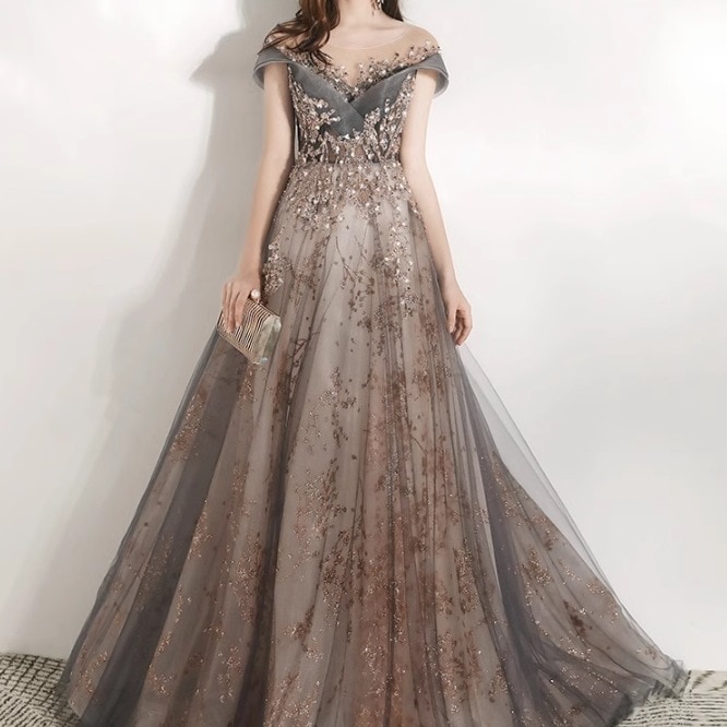 ドレス ウェディング パーティー 結婚式 披露宴 演奏会 発表会 ステージ 舞台 フォーマル ロング 袖なし Uネック 襟なし プリンセスライン フレア Aライン 刺繍 ハイウエスト