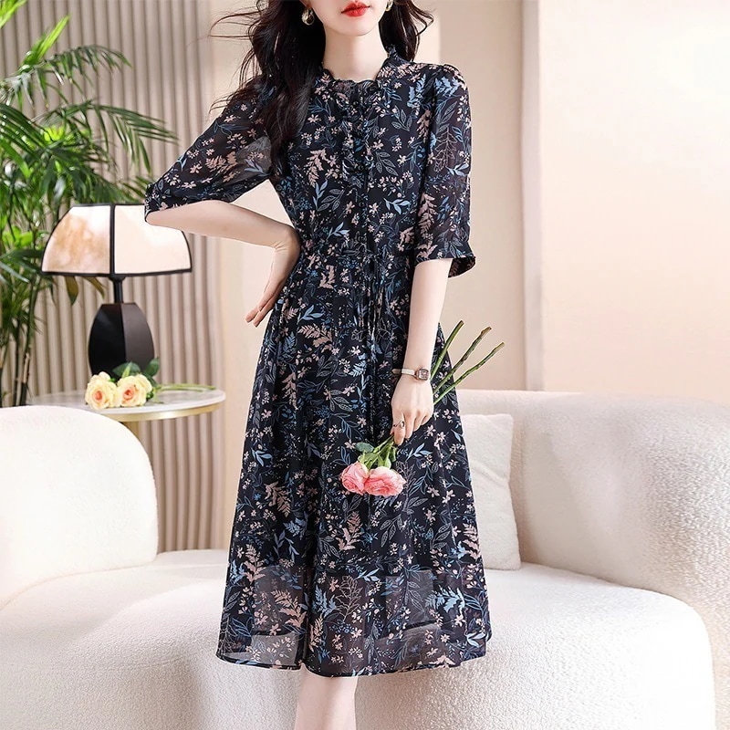 花柄ワンピースロングスカートの女性のウエスト薄い五分袖ファッション気質
