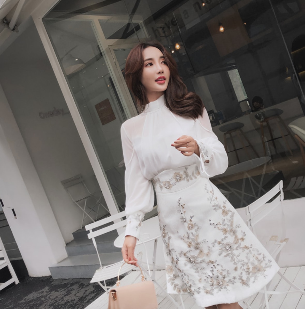 ワンピース デート 膝丈 ひざ丈 ミモレ ミモレ丈 袖あり 長袖 スリム タイト 細身 かわいい 大人可愛い きれいめ シンプル カジュアル 大人 上品 おしゃれ お洒落 主役級 存在感 春 秋