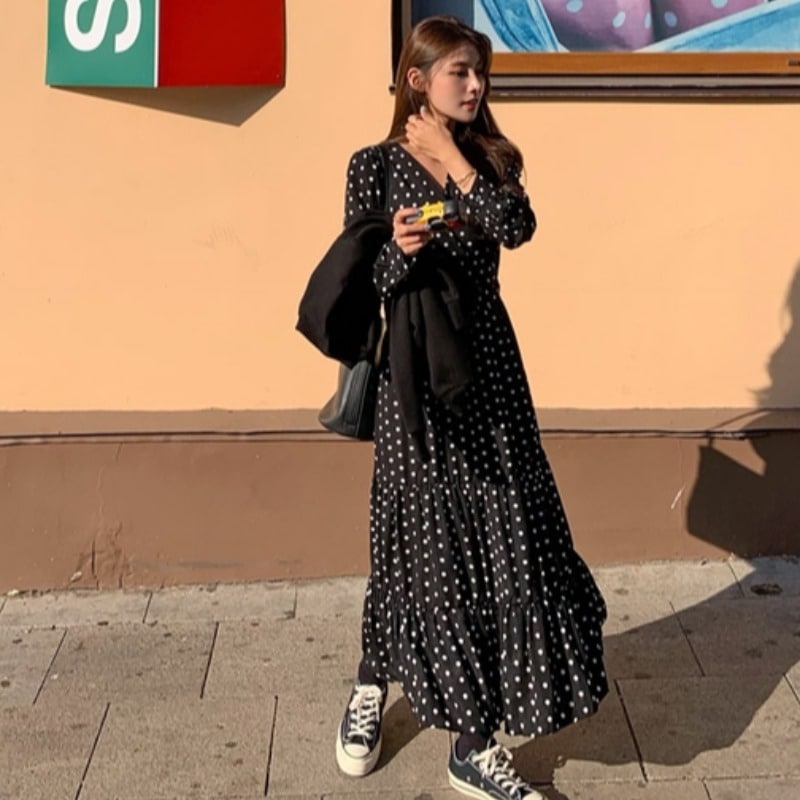 ドット柄ワンピース レディース レトロドレス ロングワンピース Vネック Aラインスカート 長袖 ハイウエスト 水玉 ドット ドット柄 大人可愛い きれいめ 大人 上品 おしゃれ レトロ キュート