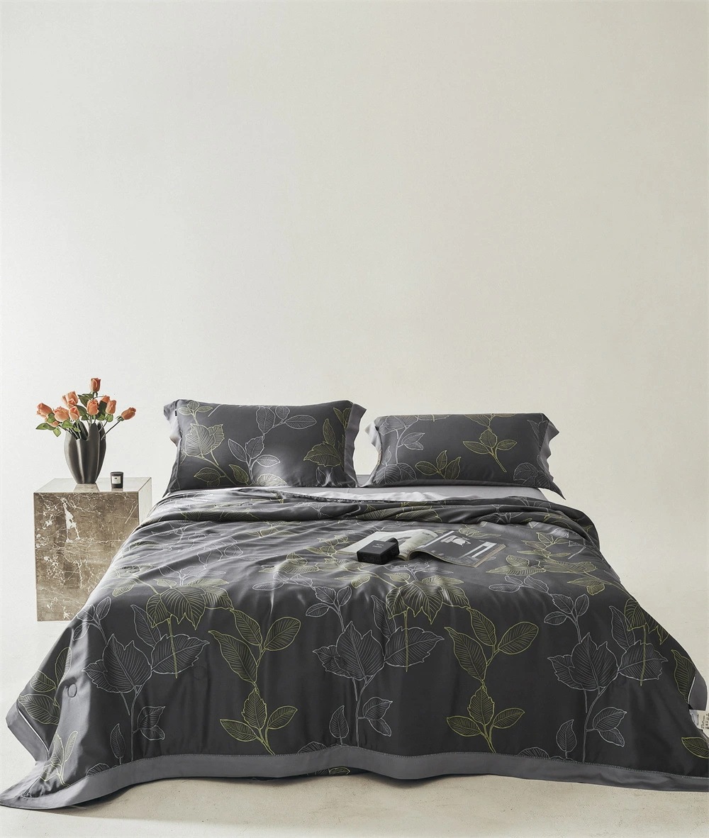 今も人気！夏用 掛け敷布団 肌布団 四季適用 美しい光沢 ひざ掛け 膝掛け レトロブーム おしゃれ ふわふわ 高級 安眠 快適 抗菌 吸汗 通気 吸湿 防臭 ダブル クイーン キング