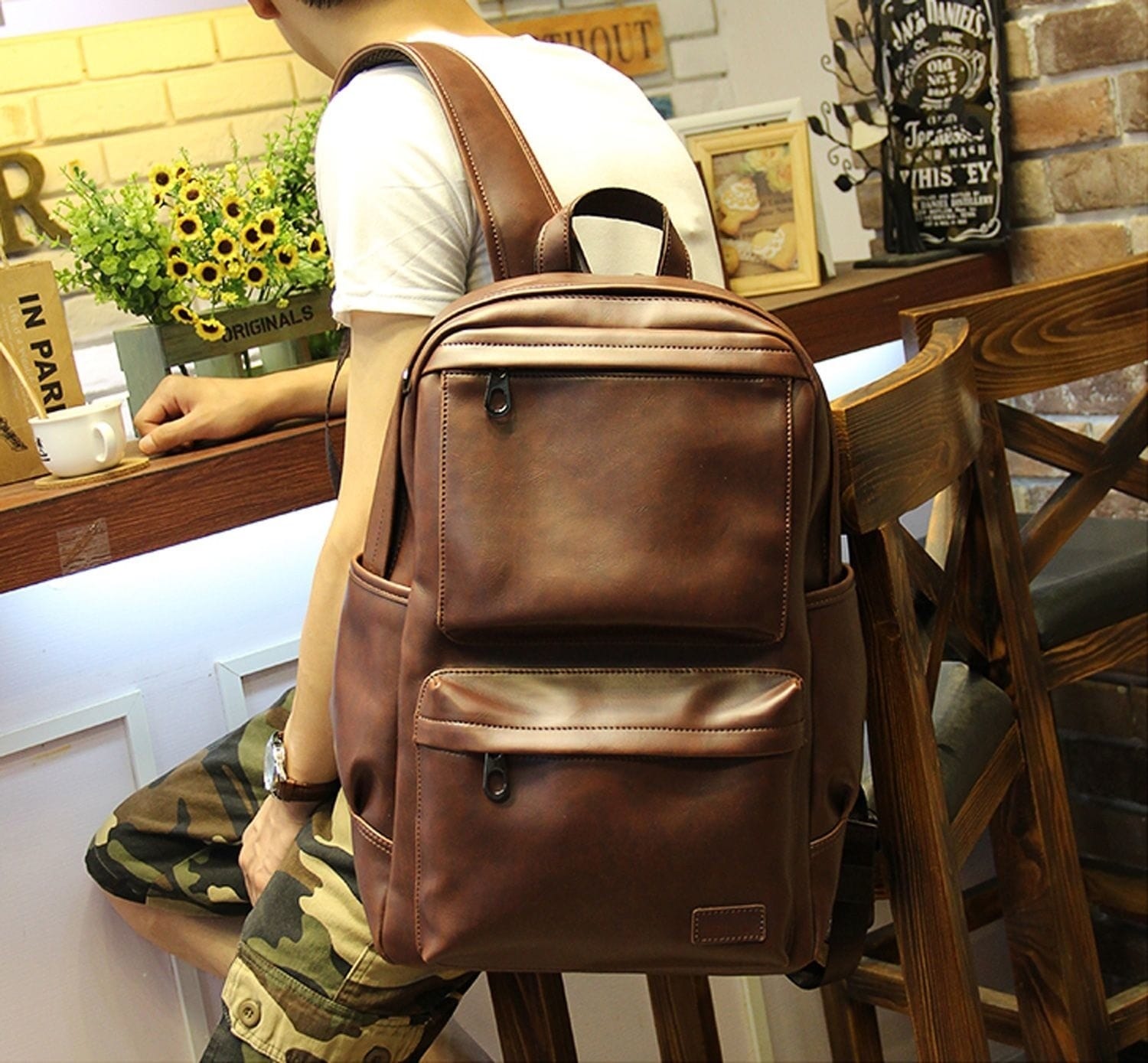 リュック メンズ ブランド ランキング 小さめ 撥水 軽量 ビジネスリュック ブランド 通勤 ビジネス アウトドア カジュアル スポーツ 通学 ビジネスバッグ 大容量 大学生 PC 春 40代 レザー