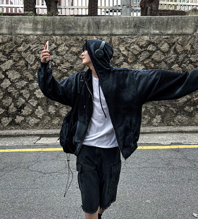 [COSYHARU公式]cargo wide bermuda denim short pants 8,043円