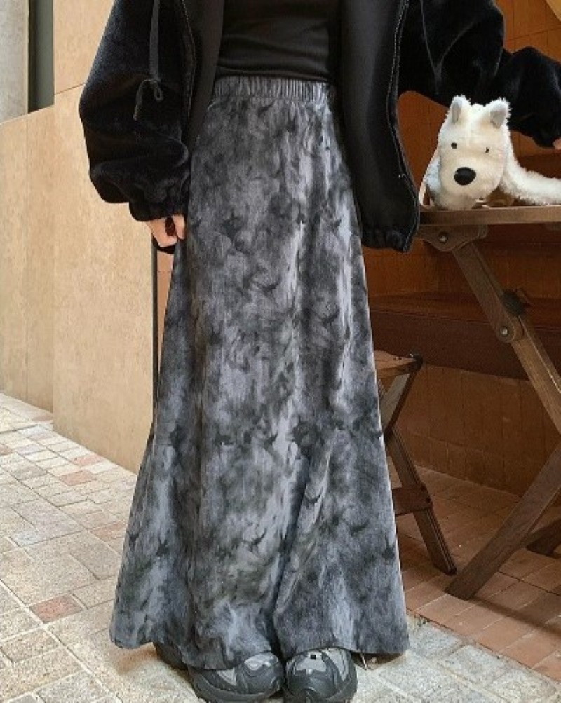 スカート ロングスカート フレアスカート ロング マキシ丈 Aライン プリーツ ハイウエスト ポリエステル きれいめ カジュアル 大人 上品 おしゃれ レトロ 花柄 春 秋 冬 レディース デート