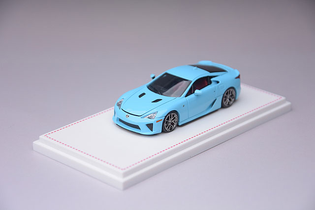 MODEL 1 1/64 レクサス・LFA ベビーブルー LHD【C33207】 ミニカー C33207 レクサス LFA ベビーブルー LHD