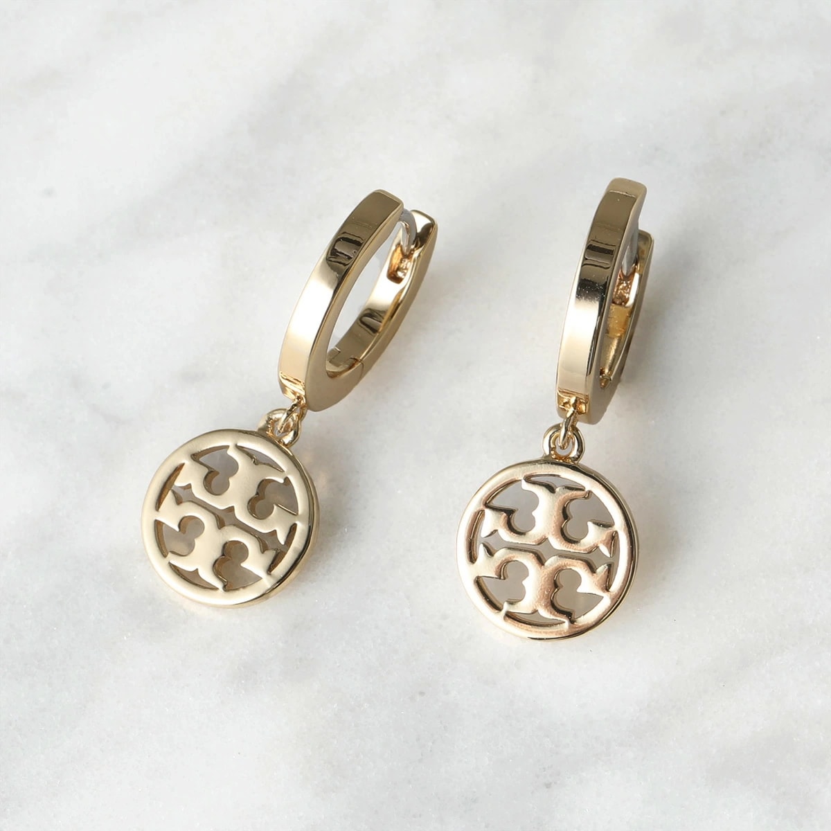 TORY BURCH トリーバーチ ピアス MILLER HUGGIE HOOP ミラー ハギー フープ 143786 レディース ダブルTロゴ ブラス アクセサリー 720