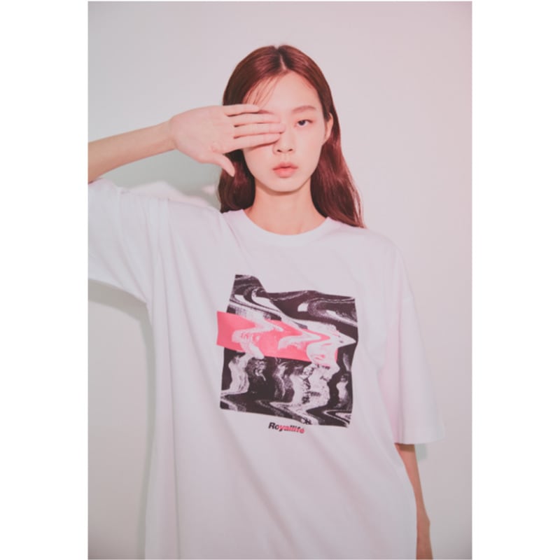 韓国ブランド/ Royal Life/ Glitch Logo Short-Sleeved T-Shirt/ ロゴ半袖Tシャツ