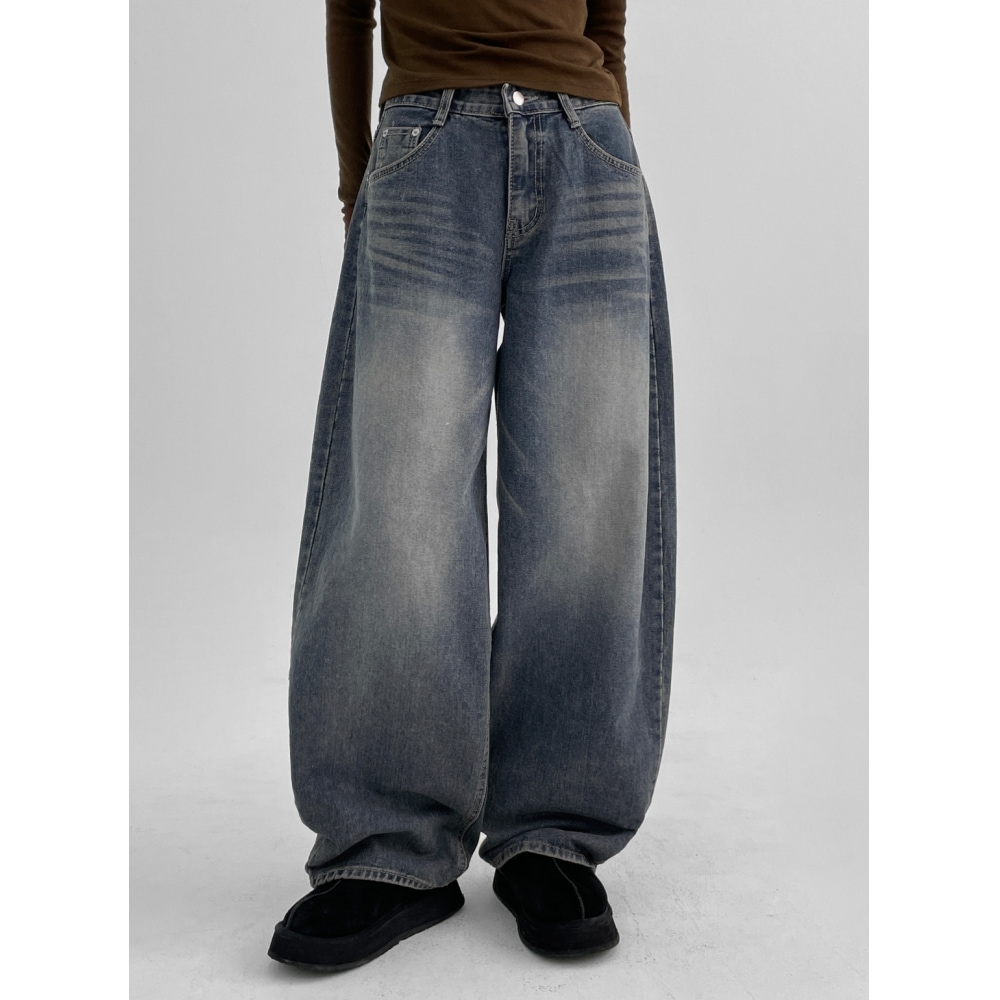 ブラックアップラビタンウォッシングワイドバルーンデニムパンツ