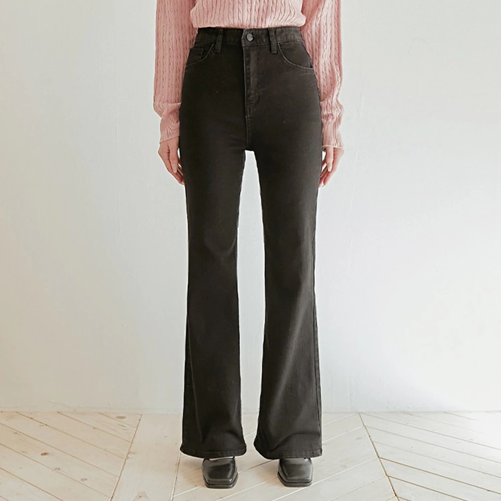 ブラックセミフレアデニムパンツ