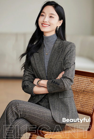 SOLD◇ ハンドメイド 引き揃え糸 タッセル チャーム 猫 革タグ 月