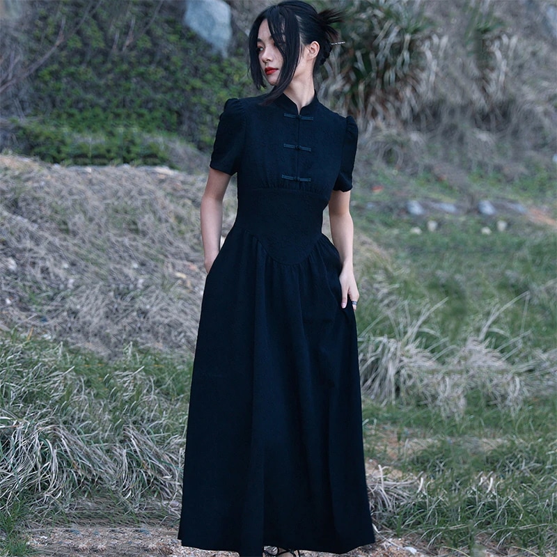 【快速出荷】チャイナ風ワンピース ロング マキシ丈 ジャガード ワンピース 半袖 黒 Aラインワンピース 暗黒系 腰括れ レトロ チャイナボタン 着瘦せ
