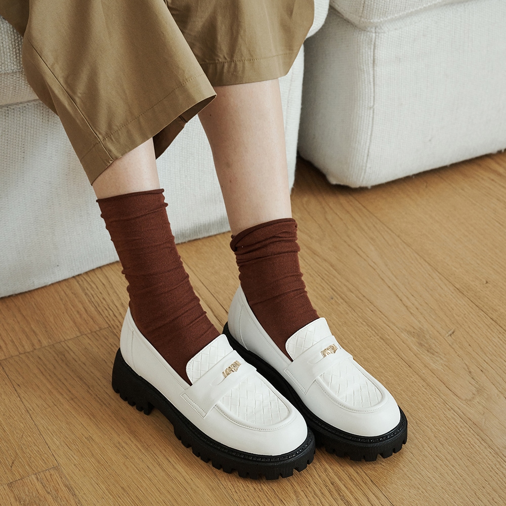 Amelia M. デザイナーズシューズブランド コイン飾りインソールクッションソールローファー