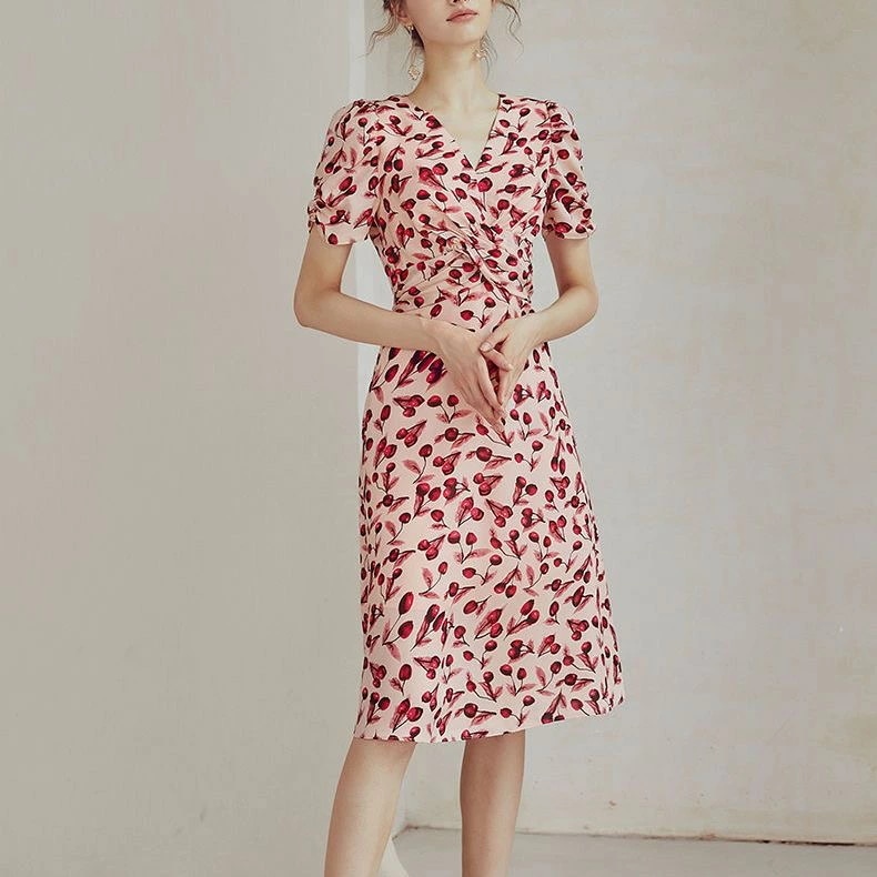 さくらんぼ柄 Aライン ワンピース 総柄 チェリー柄 Aライン ワンピ Vネック 半袖 ひざ丈 ミディアム丈 膝丈 春 ワンピ 夏ワンピ ガーリー キュート デイリー きれいめ 体型カバー 花柄 春夏