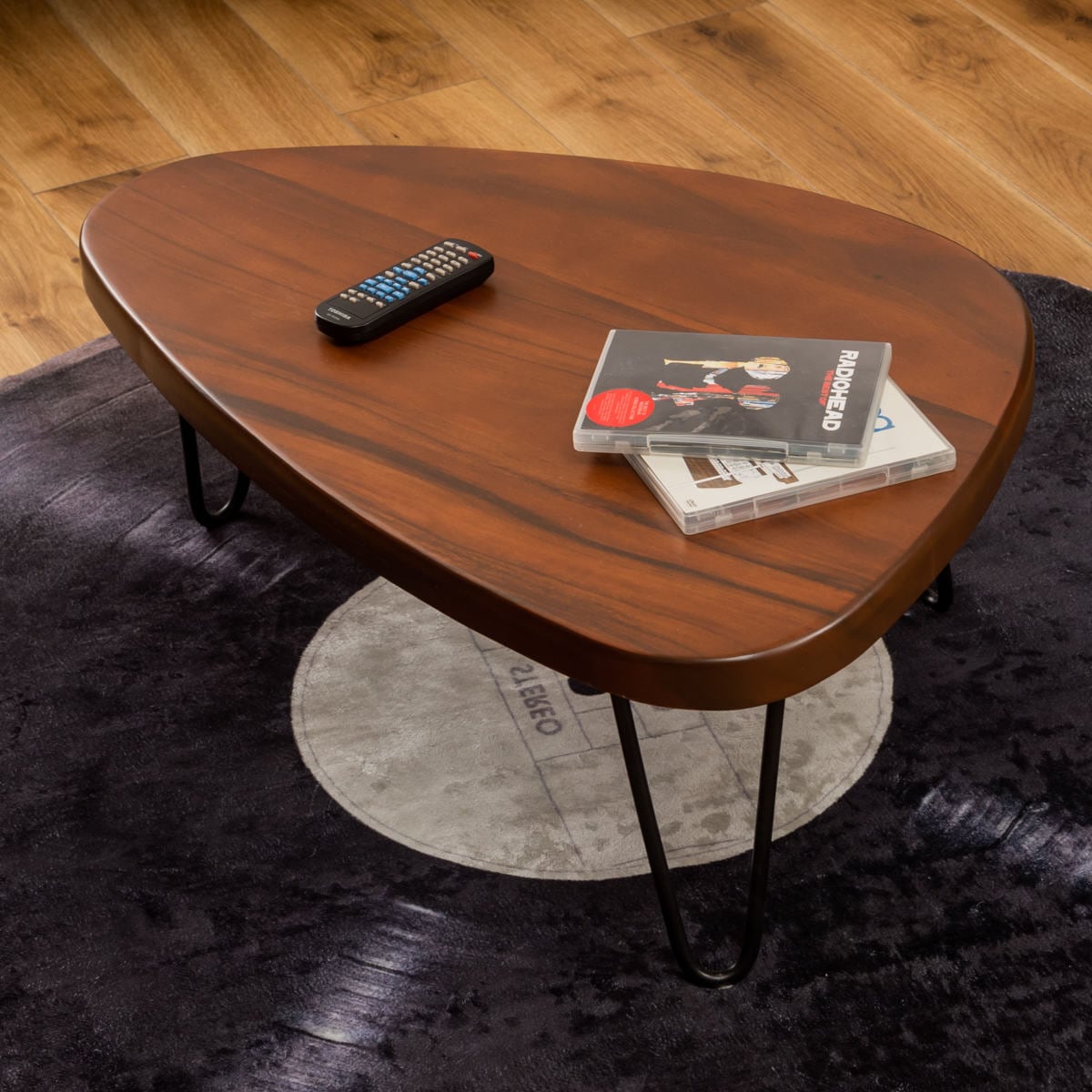 センターテーブル 幅80cm 天然木 ローテーブル リビングテーブル 三角 テーブル チーク 木目 スチール脚 コンパクト