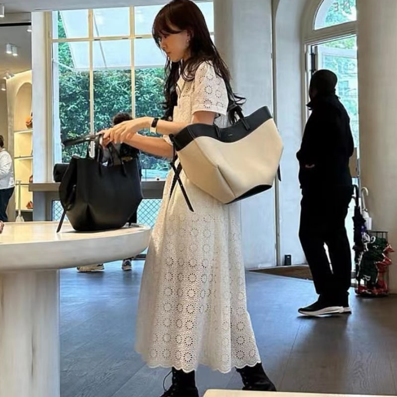 ワンピース ミモレ丈ワンピース 半袖 襟付き 前開き ボタン 透け感 フレアワンピース フレア かわいい 大人可愛い きれいめ シンプル 上品 おしゃれ 大人女子 こなれ感 きちんと 個性的 主役級