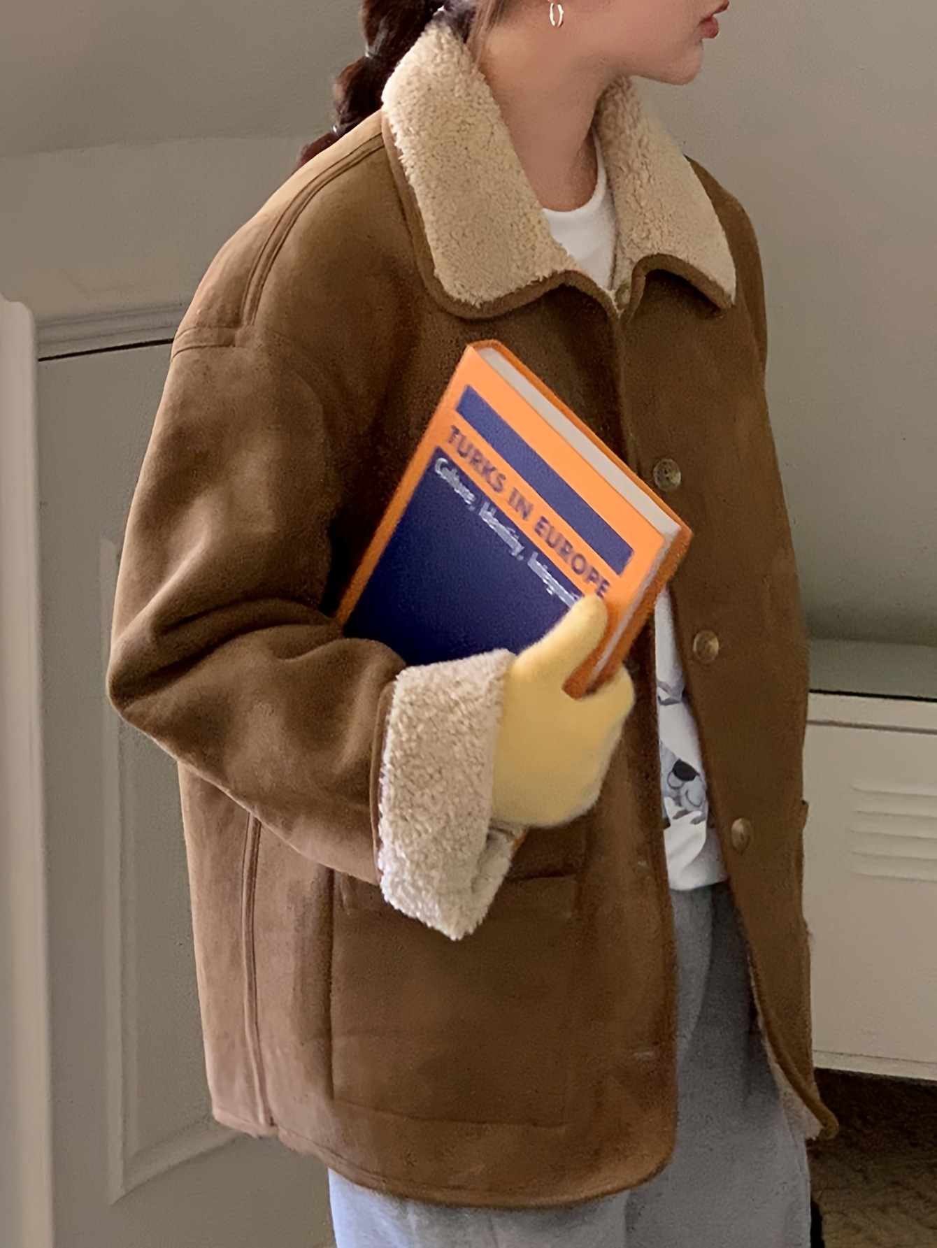 ボアジャケット レディース 秋冬 折り返し襟 リバーシブル ポケット ドロップショルダー ボアコート ボアブルゾン 大きめ ゆったり 体型カバー フェイクファー 暖かい カジュアル 韓国 レトロ 上品